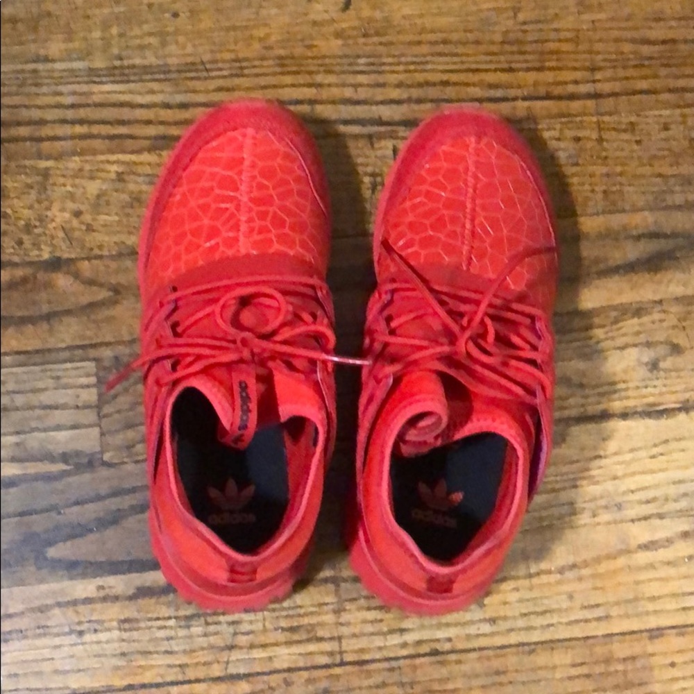 Adidas tubular
